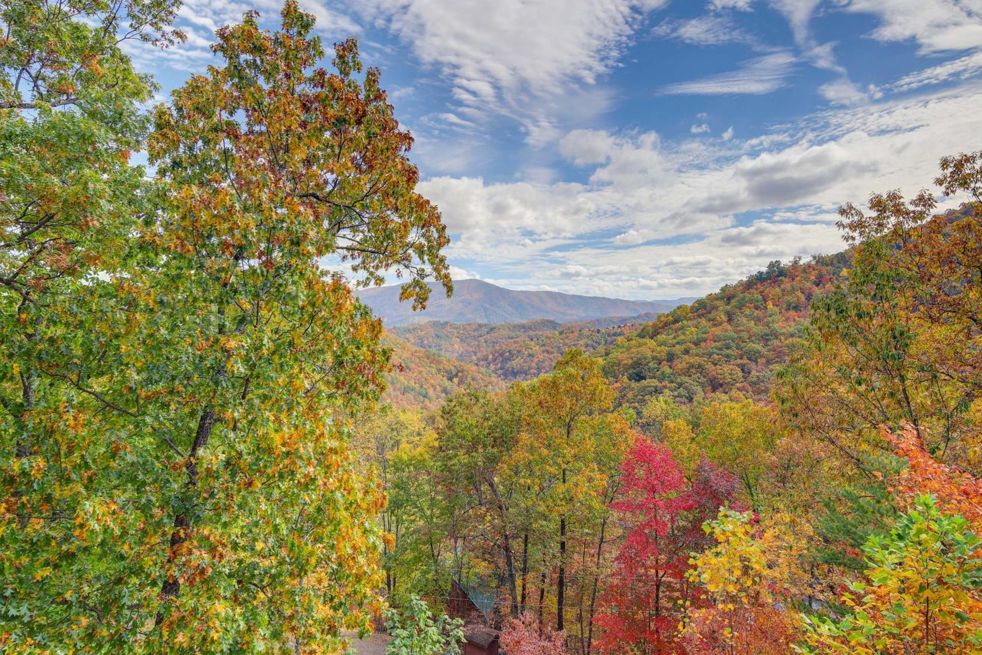 Above And Beyond Pigeon Forge Cabin With Prime Views! Exteriör bild